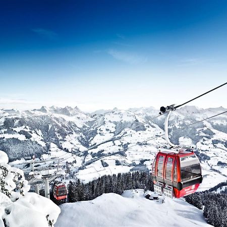 Huge Holiday Home in Hopfgarten im Brixental near Ski Lift Exterior foto