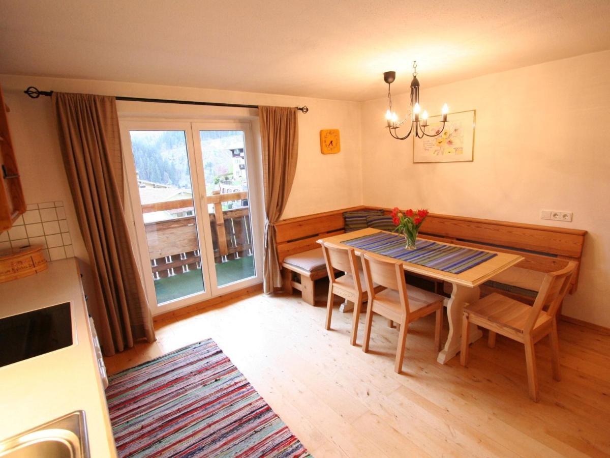 Huge Holiday Home in Hopfgarten im Brixental near Ski Lift Exterior foto