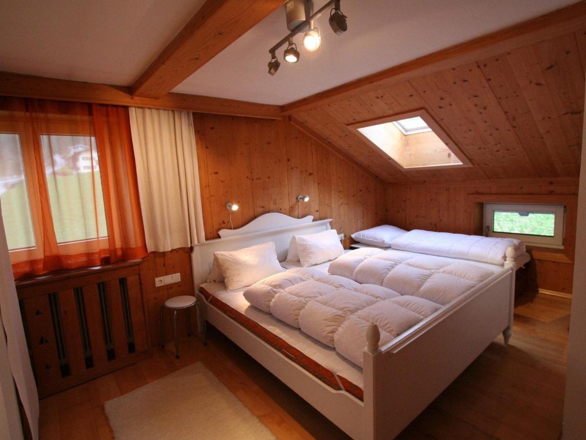 Huge Holiday Home in Hopfgarten im Brixental near Ski Lift Exterior foto