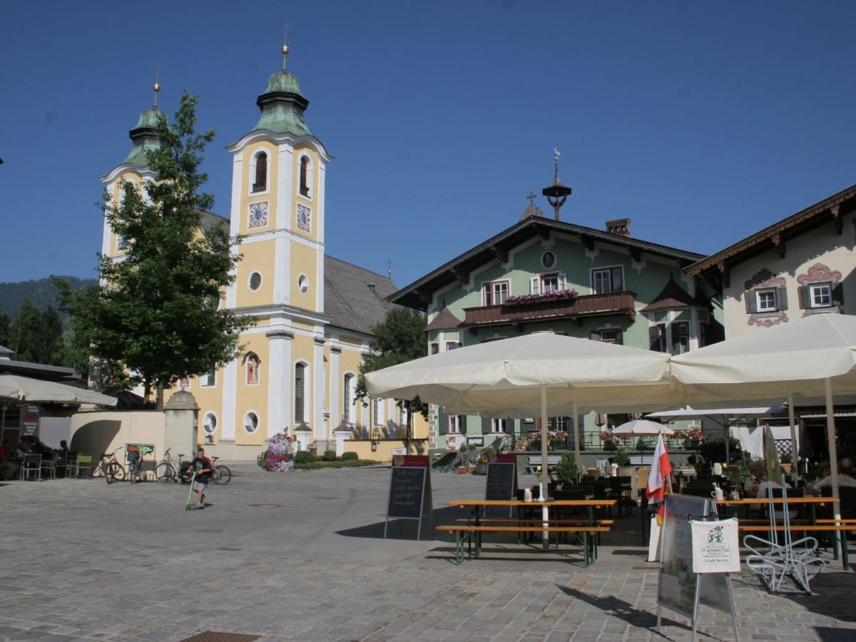 Huge Holiday Home in Hopfgarten im Brixental near Ski Lift Exterior foto